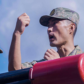 王海旭：用忠诚护卫香江蓝天用忠诚护卫香江蓝天，这是党的二十大代表、驻香港部队某团防空营营长王海旭最大的心愿。