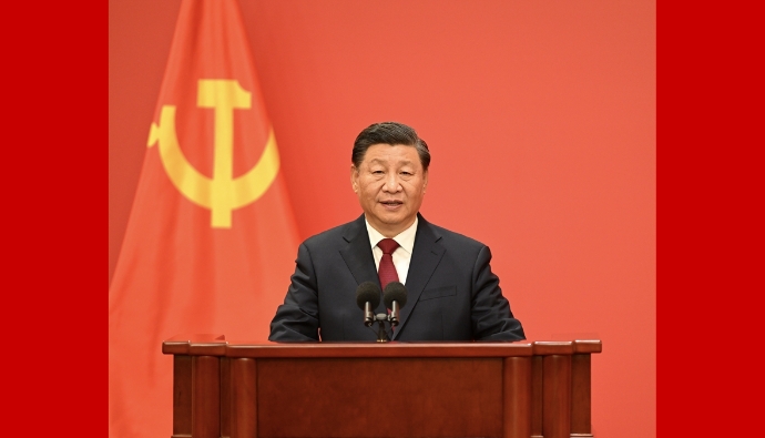 习近平等二十届中共中央政治局常委同中外记者见面